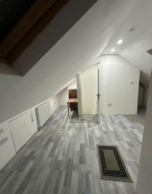 Property photo 1 of 2