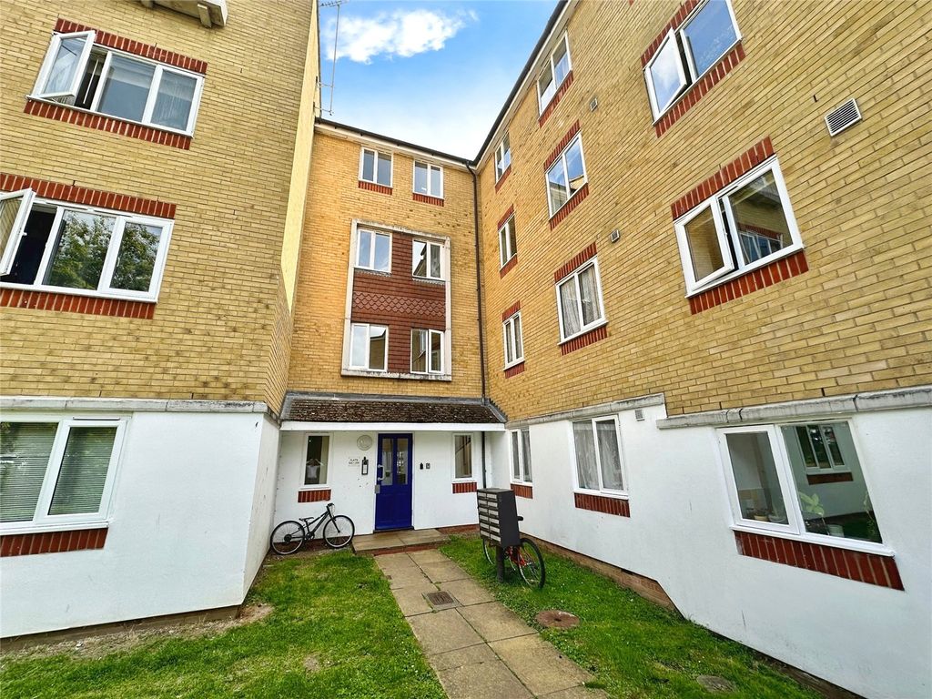 Property photo 1 of 12 Picture No. 44