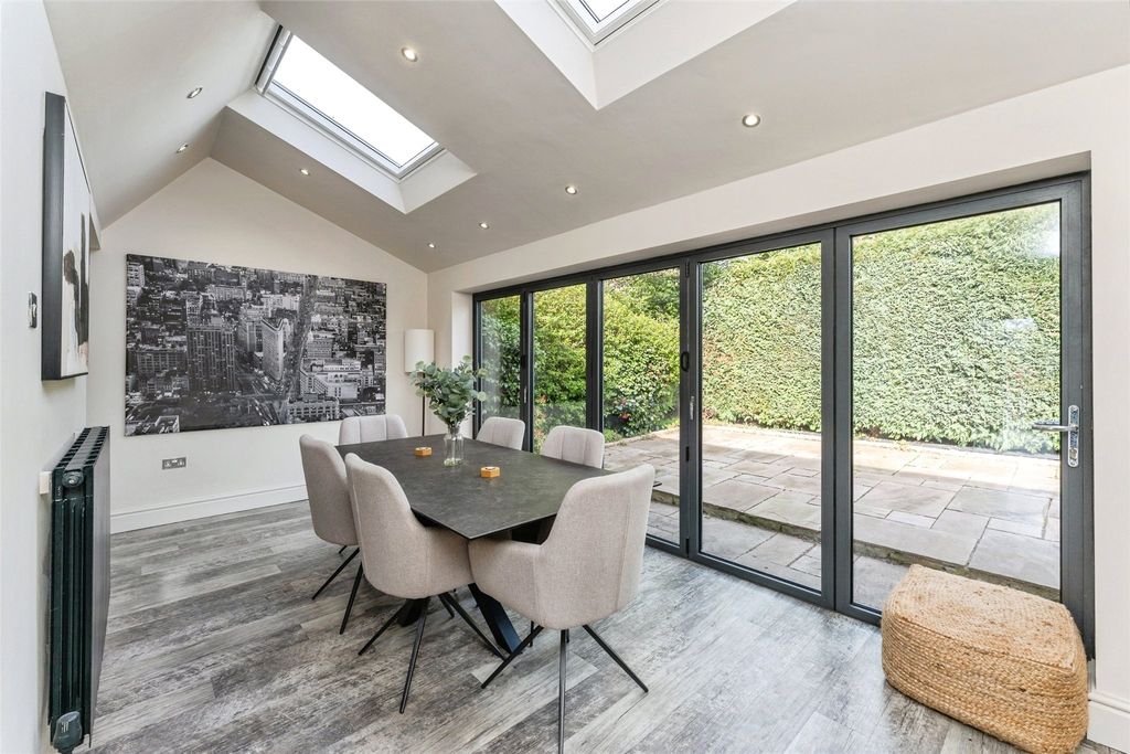 Property photo 3 of 32 Picture No. 34