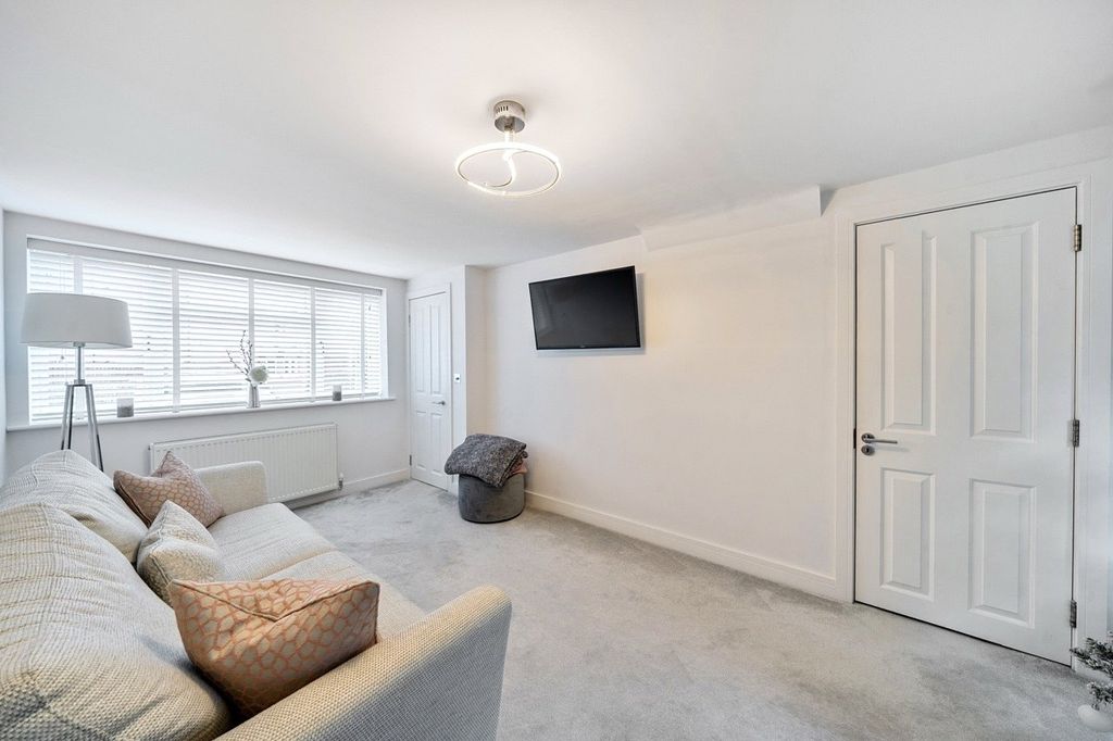 Property photo 2 of 10 Picture No. 03