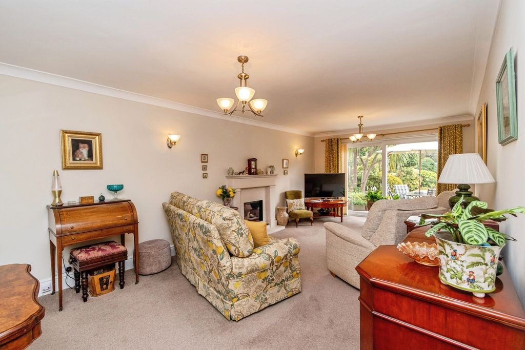 Property photo 3 of 21 Pbox-Img.Jpg