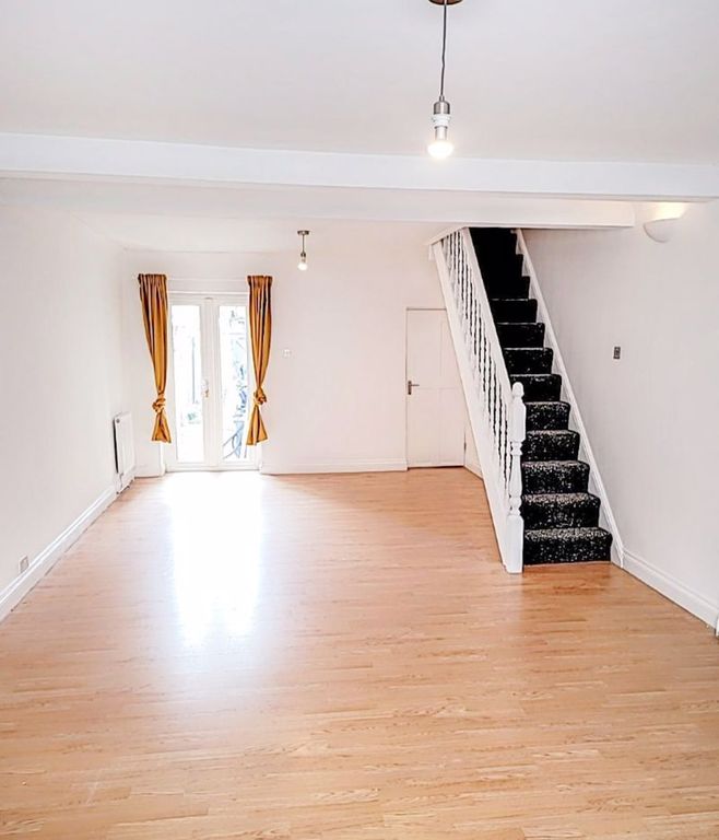 Property photo 3 of 20 Photo 3