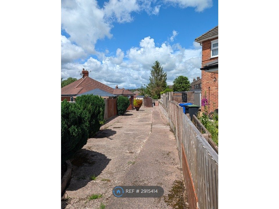 Property photo 2 of 8