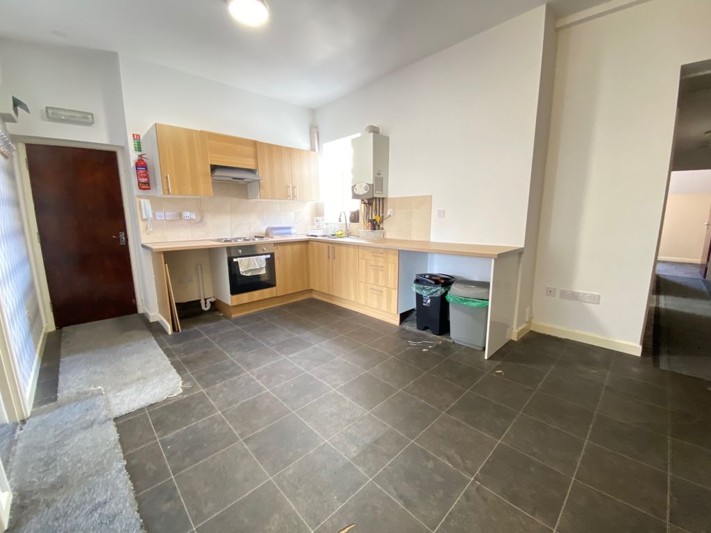 Property photo 2 of 8 Image