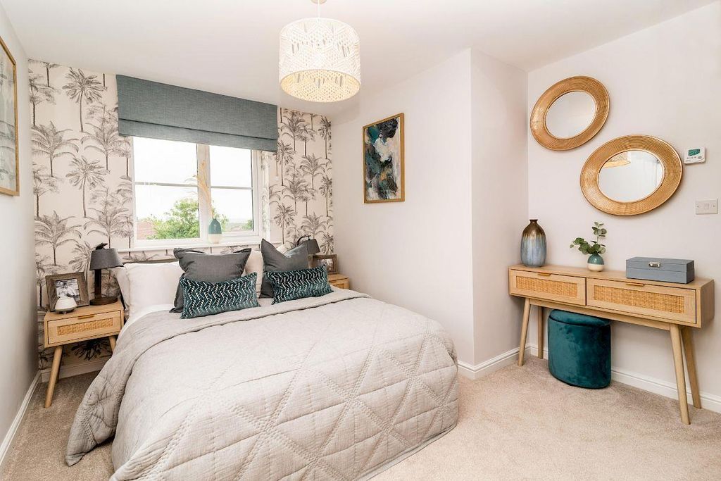 Property photo 3 of 7 Mayfield_Bedroom 1.Jpg
