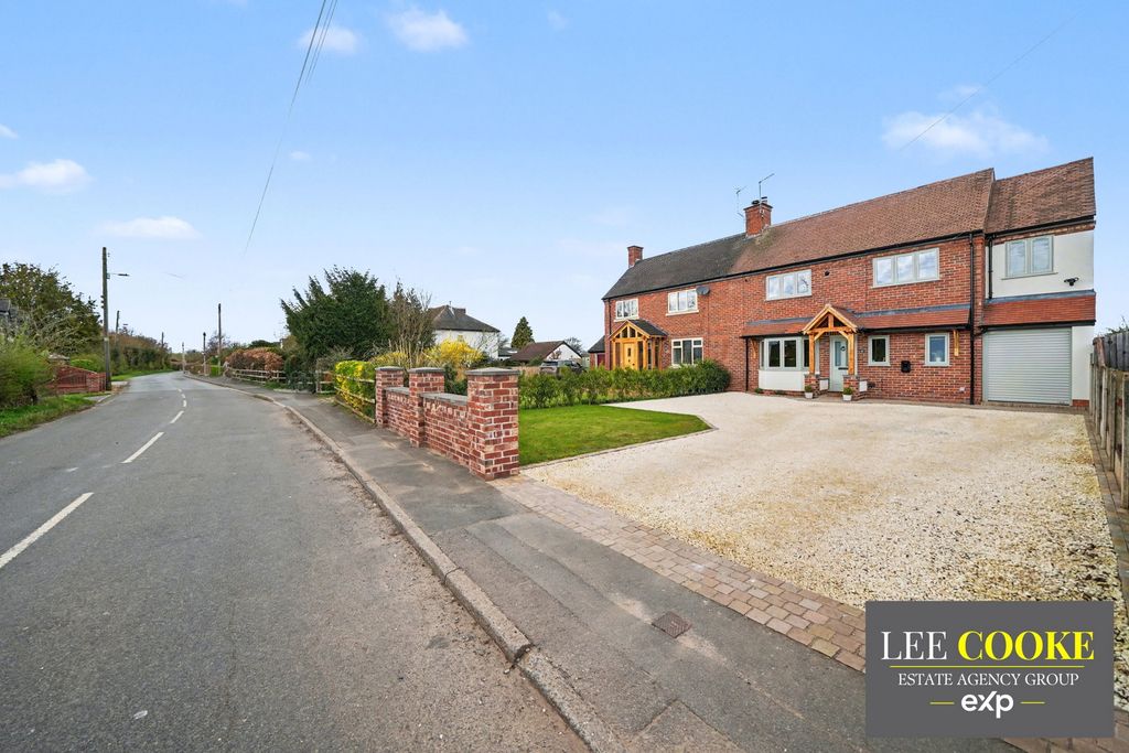 Property photo 1 of 42