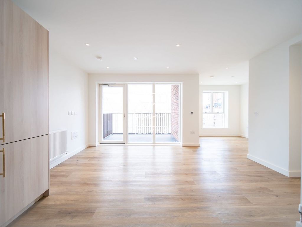 Property photo 1 of 13 Blenheim Mansions, 3 Mary Neuner Road, London, N8