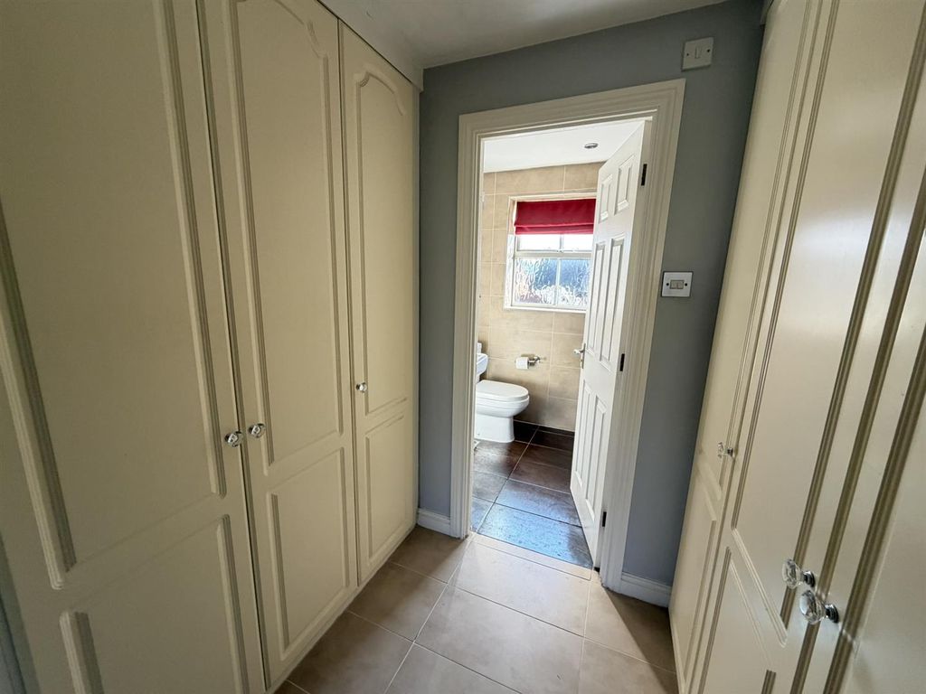 Additional image 14 of 5 bed property for saleNightingale Close, Daventry NN11