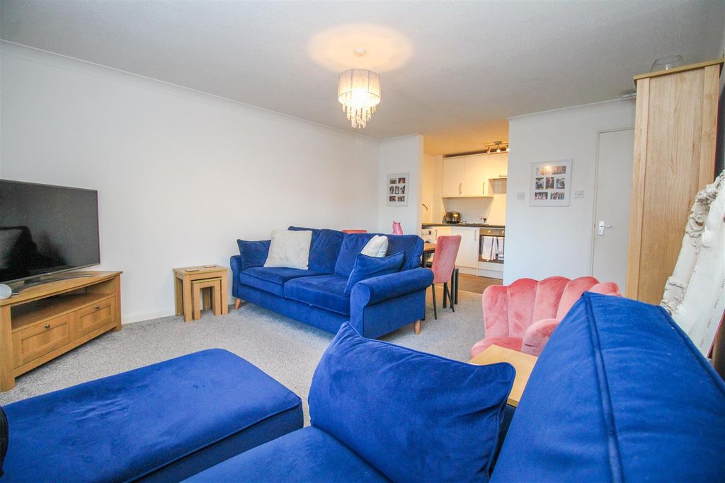 Property photo 2 of 14 Img_7202.Jpg