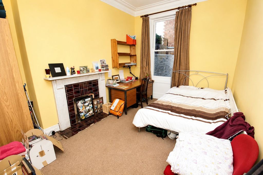 Property photo 1 of 3 587E4A3E-7983-403B-B0d3-Eb8900256d0d