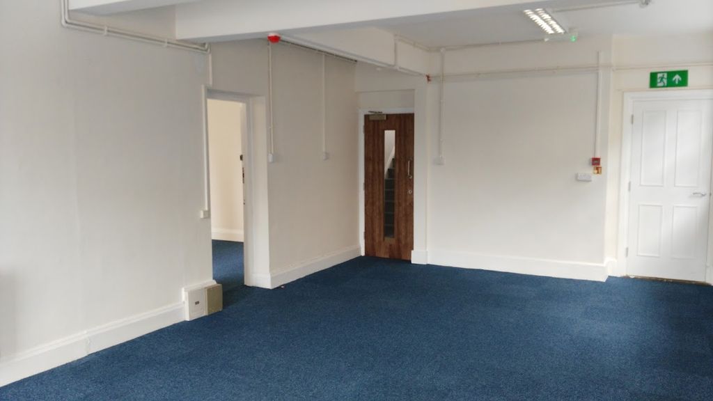 Property photo 1 of 5