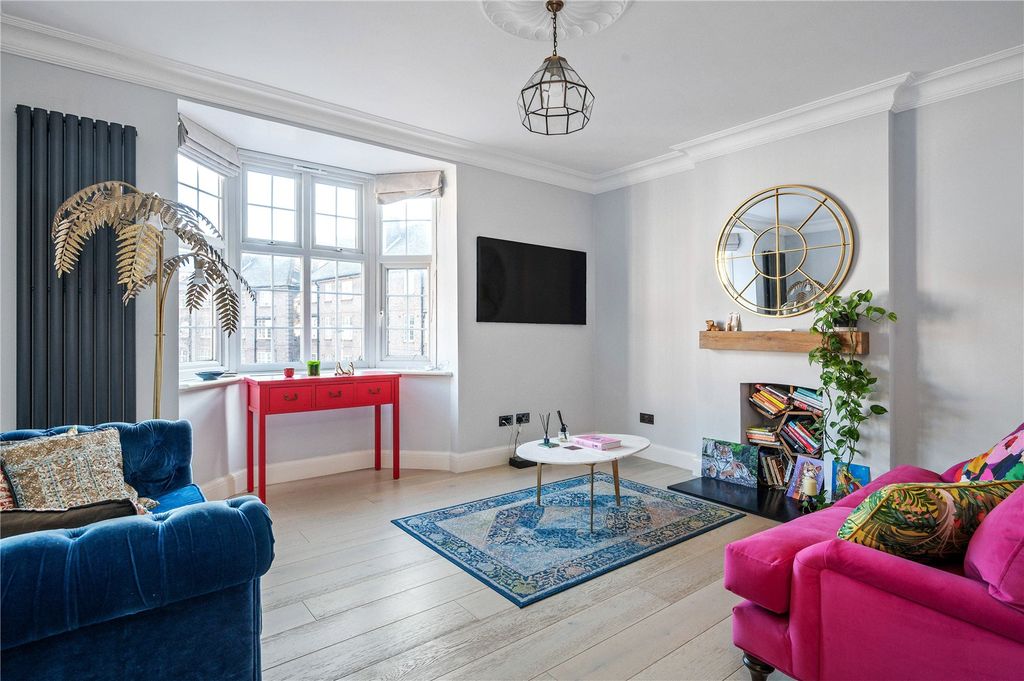 Property photo 1 of 18 Reception Room