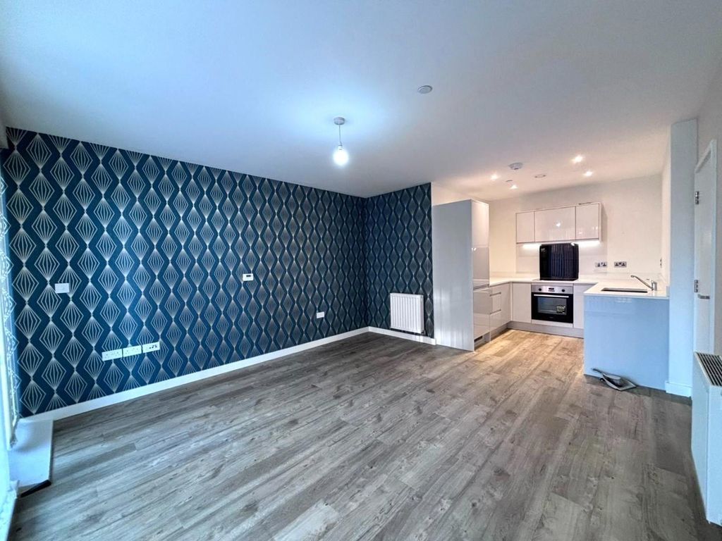 Property photo 3 of 14 2Ebcac7A-67A3-4597-B088-Feb2172662B7.Jpg