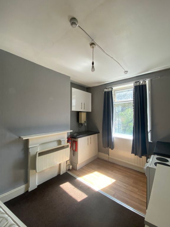 Property photo 3 of 4