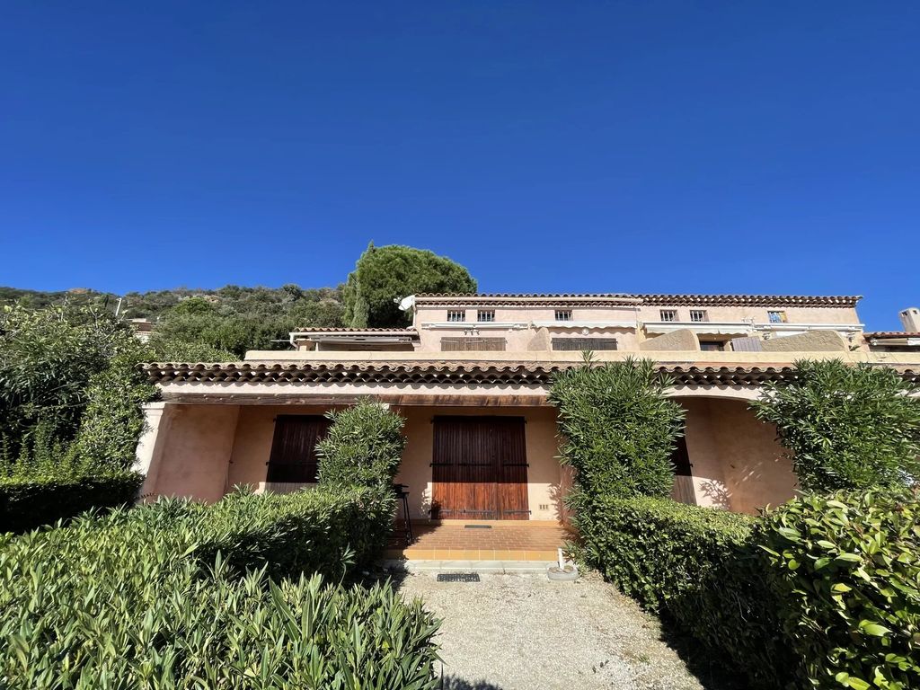 Property photo 2 of 23