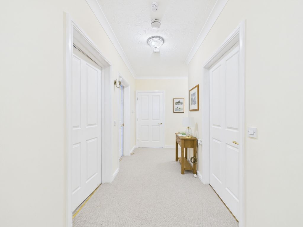 Property photo 2 of 17 Cam02386G0-Pr0153-Still022