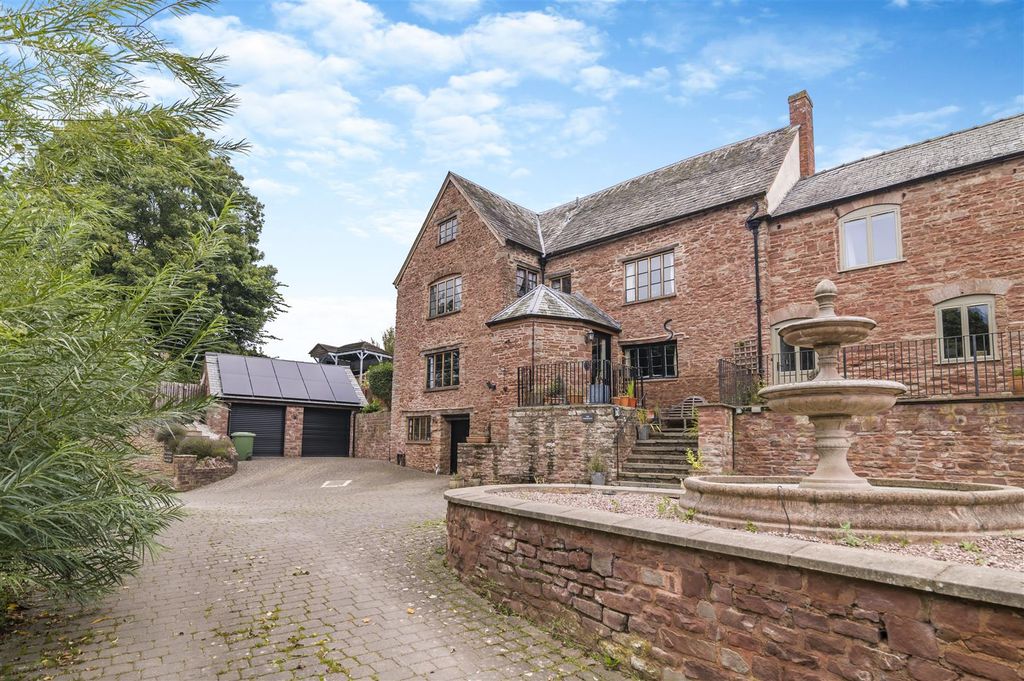 Property photo 1 of 38