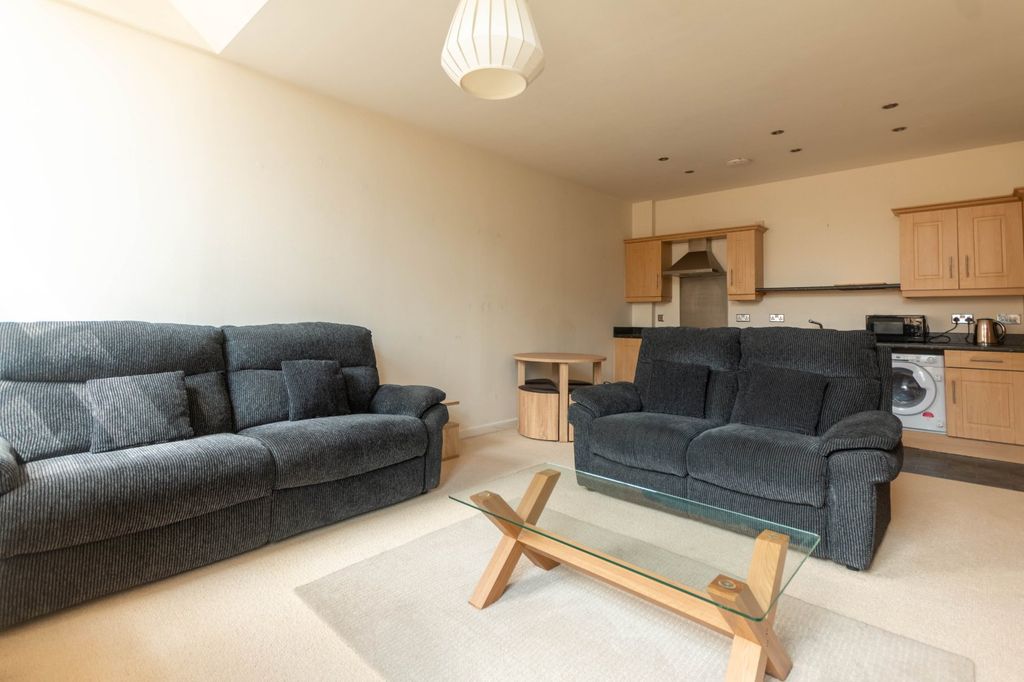 Property photo 2 of 11 Picture No. 09