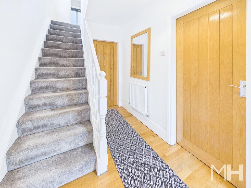 Property photo 3 of 29 Hallway