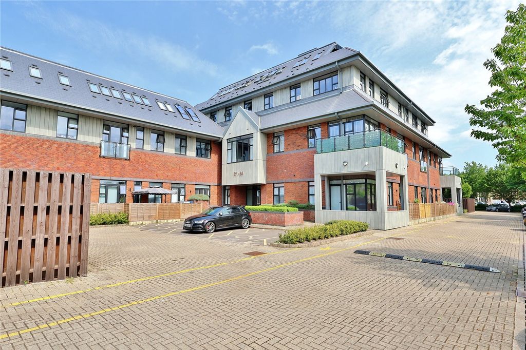 Property photo 2 of 8 Picture 2