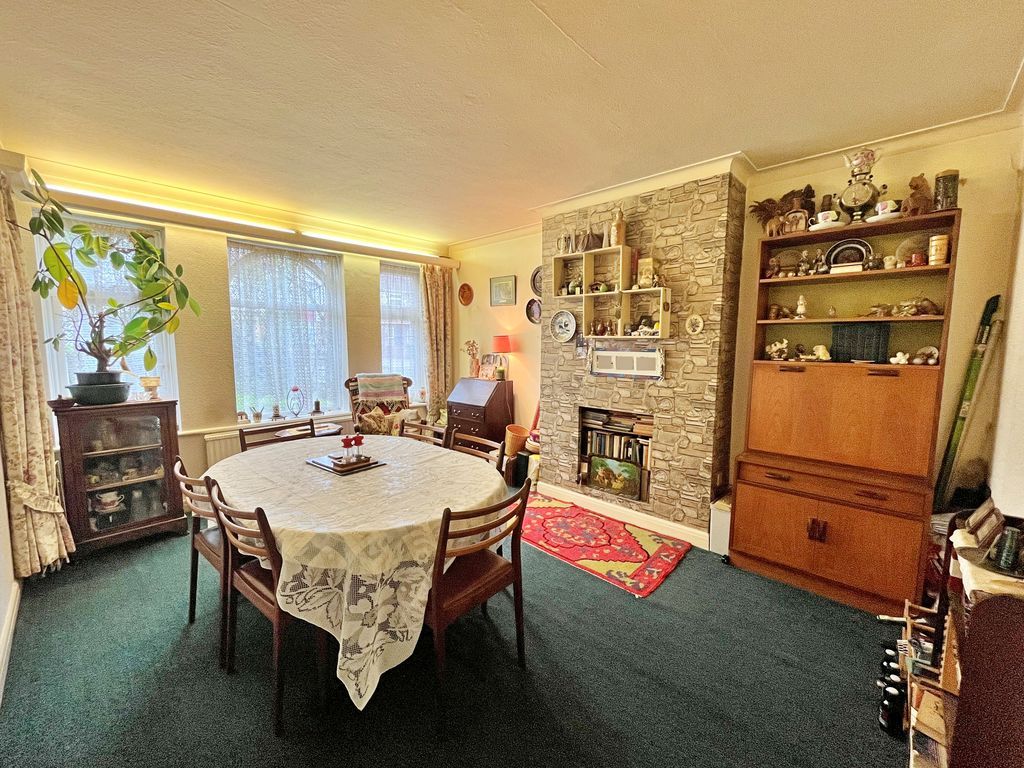 Property photo 2 of 11 Photo 11