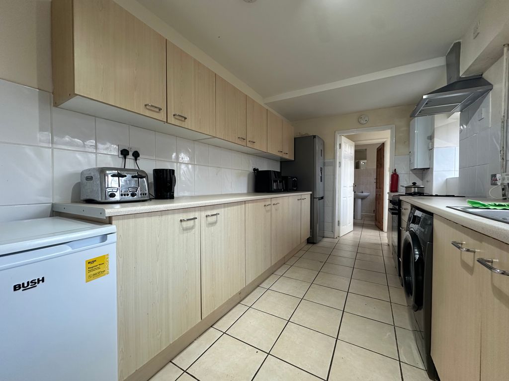 Property photo 3 of 10 Image