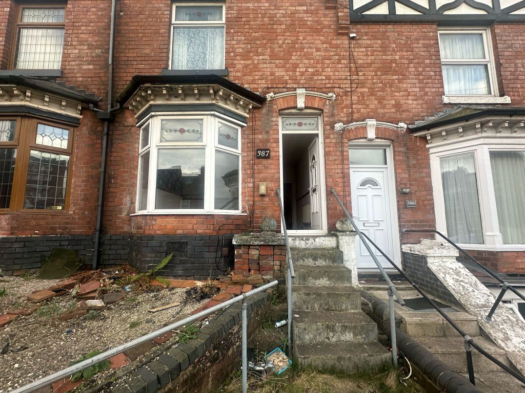 Property photo 2 of 17