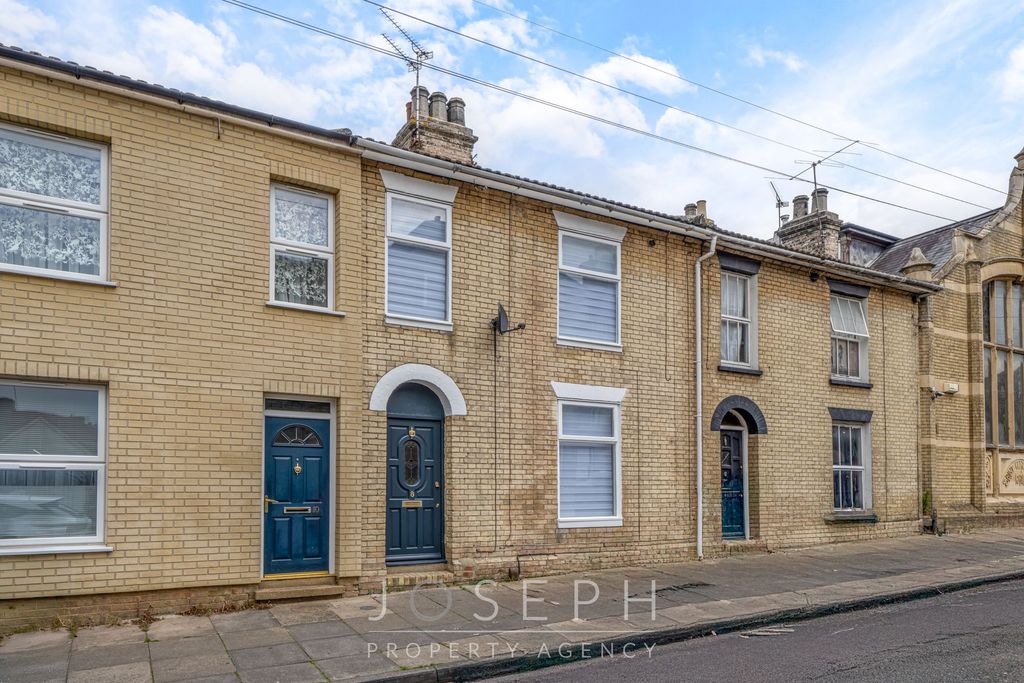 Property photo 1 of 16