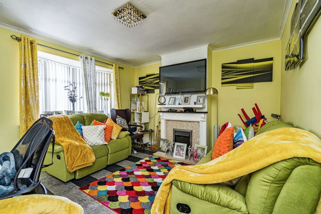 Property photo 3 of 17