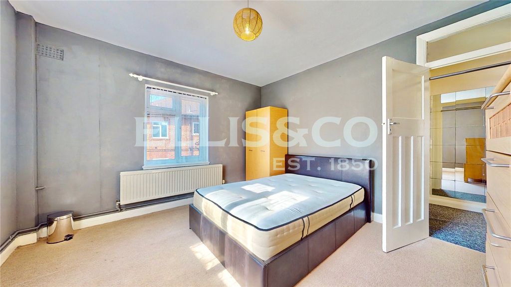 Property photo 3 of 20 Picture No. 25