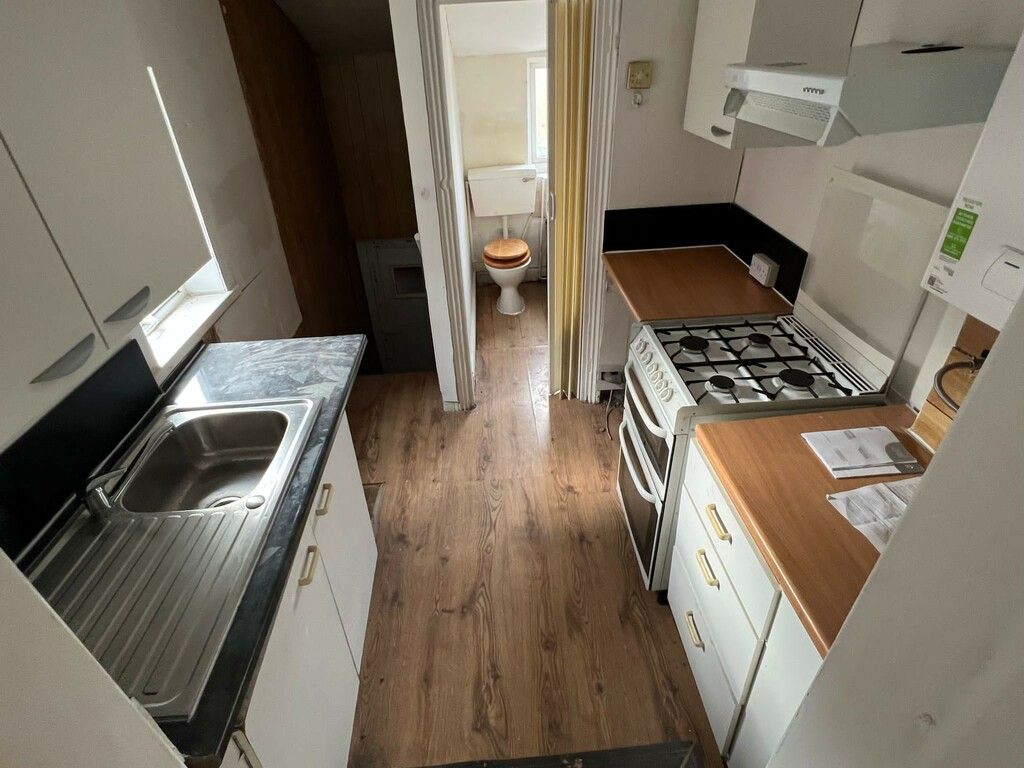 Property photo 3 of 4