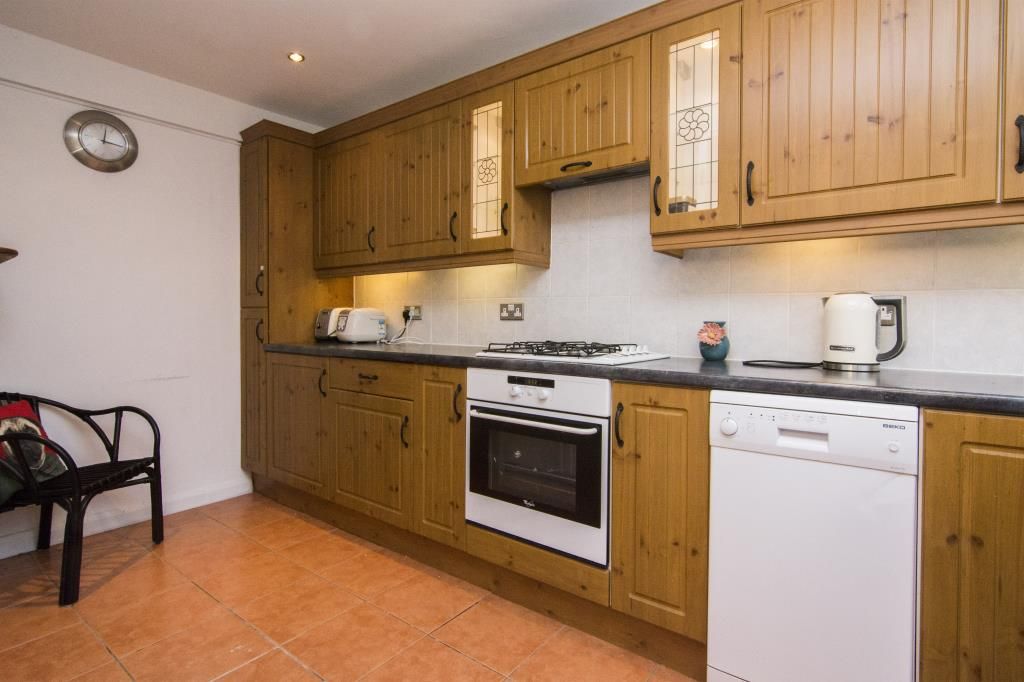 Property photo 3 of 9 Kitchen View 2