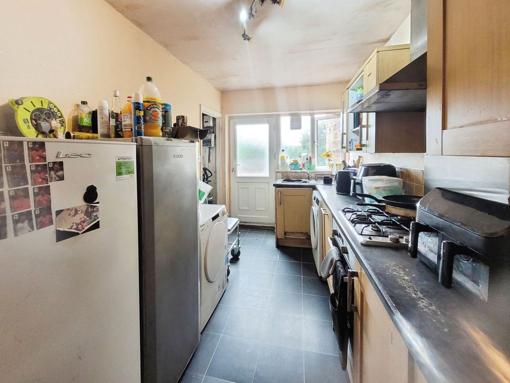 Property photo 3 of 13 1