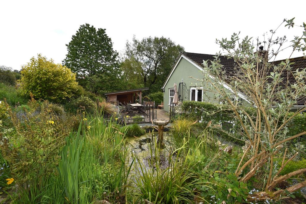 Property photo 3 of 15 Pond