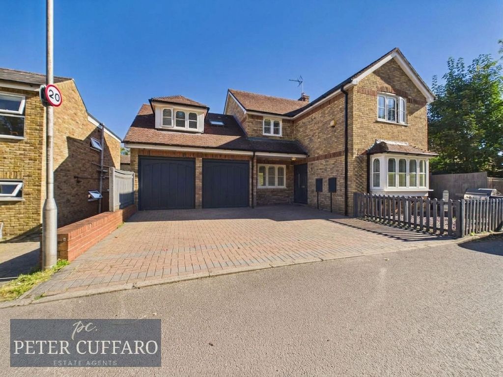 Property photo 1 of 23