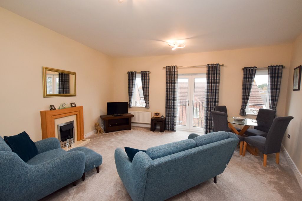 Property photo 3 of 14