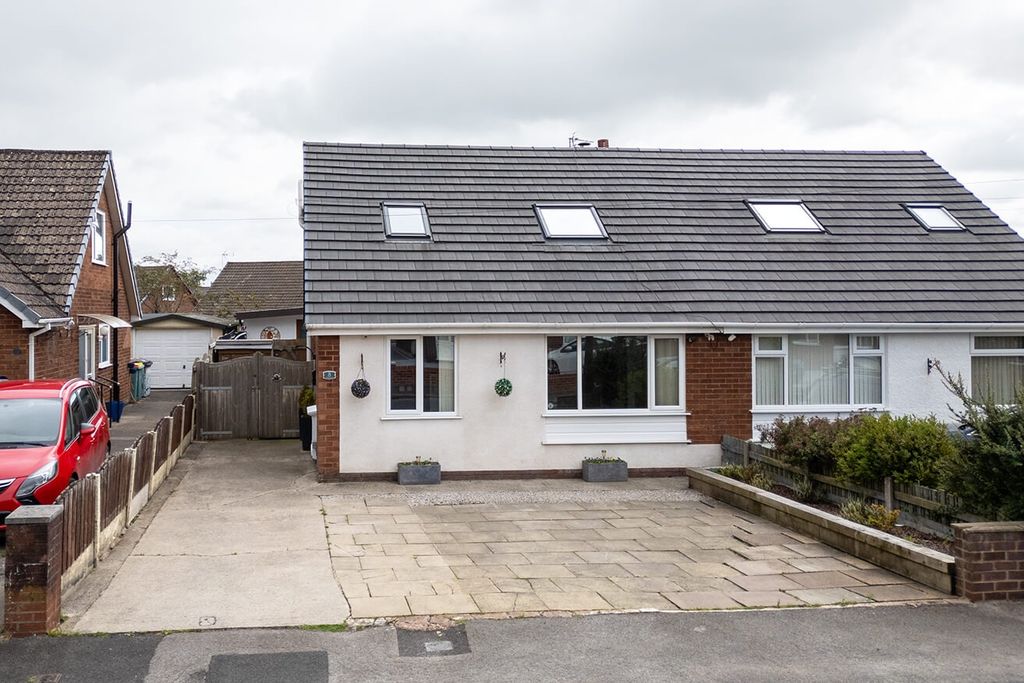 Property photo 1 of 17 4409372