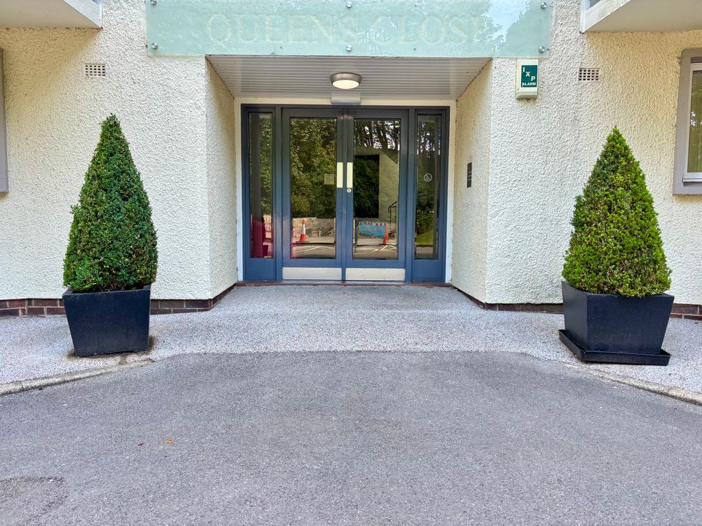 Property photo 1 of 23 Main Entrance