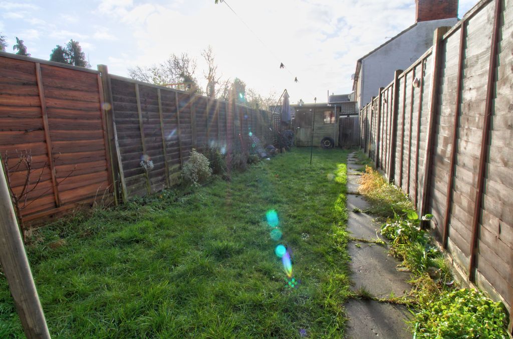 Property photo 3 of 7 Garden