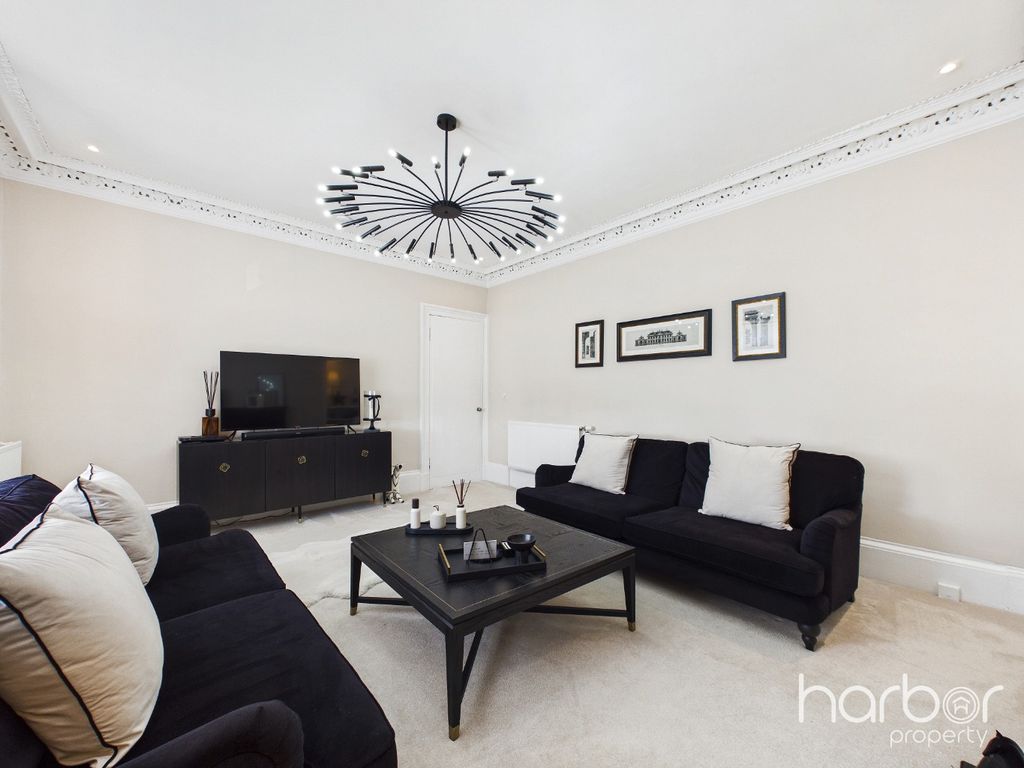 Property photo 3 of 20 5283834