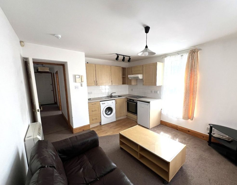 Property photo 2 of 5