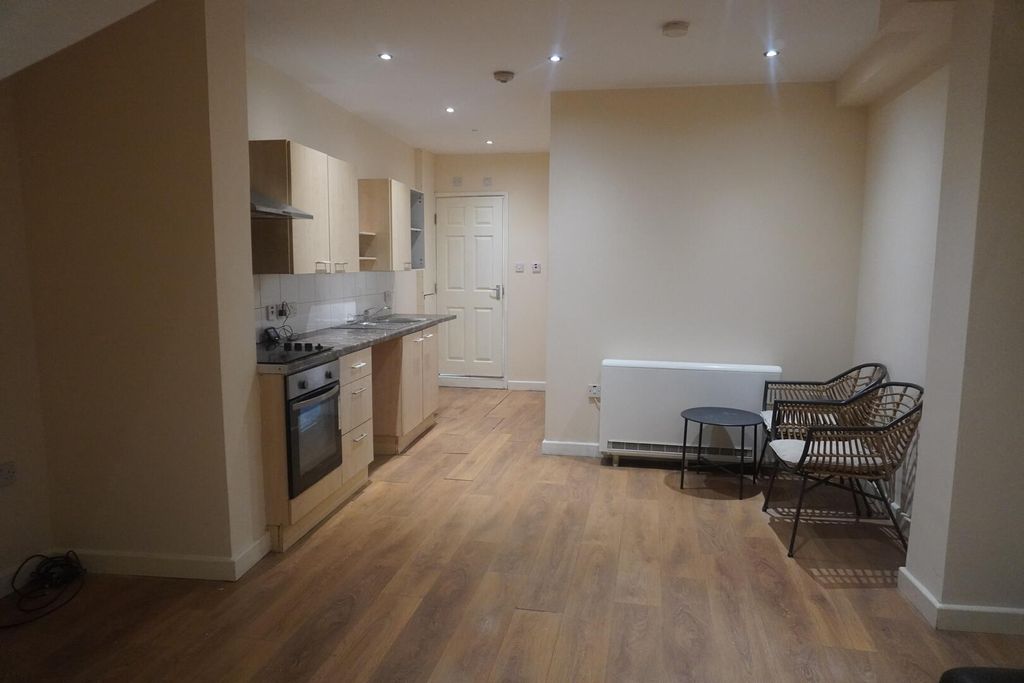 Property photo 1 of 14 Kitchen