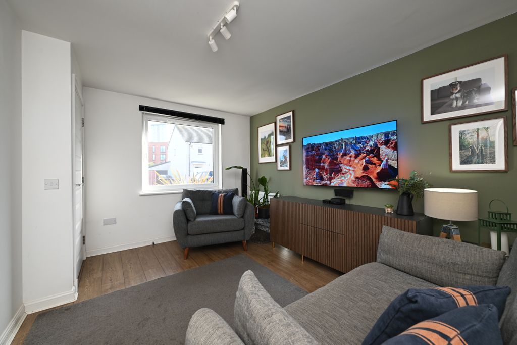 Property photo 2 of 19 Property Image 2