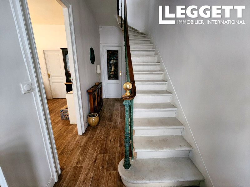 Property photo 3 of 10