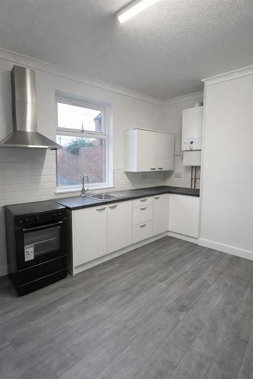 Property photo 3 of 8 E4A765Fa-D26F-45D7-B0F3-9F2Fc8D225C4.Jpeg