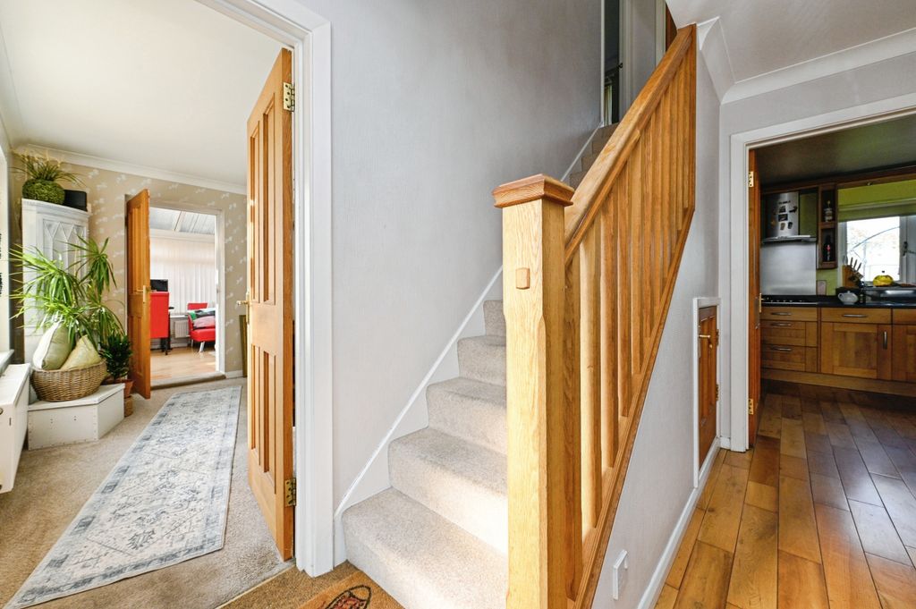 Property photo 2 of 26 26001