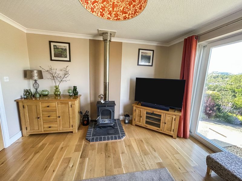 Property photo 3 of 17 Detached Bungalow