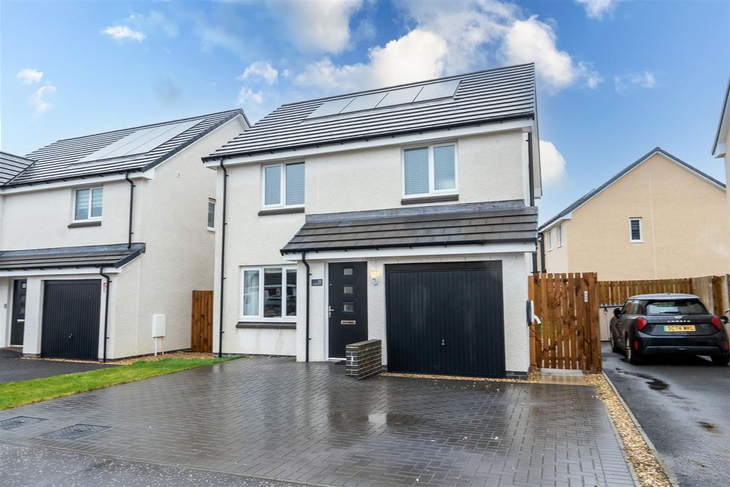 Property photo 2 of 15 Front.External.2.Jpg