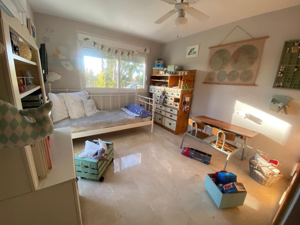 Property photo 3 of 31
