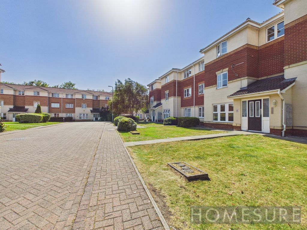 Property photo 1 of 18 Picture No. 05